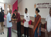දිට්වා ආපදාවට ලක්වූ කටුවන ව්‍යාපාරිකයන්ට ආපදා හානි වෙනුවෙන් චෙක්පත් ප්‍රදානය